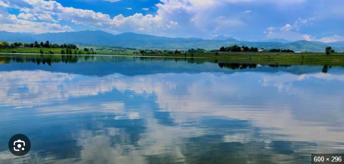 Clover Basin Ranch neighborhood in south Longmont, Colorado